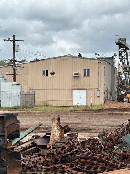 More Photos Of 7369 Highway 167 S, Winnfield Lumberyard For Sale
