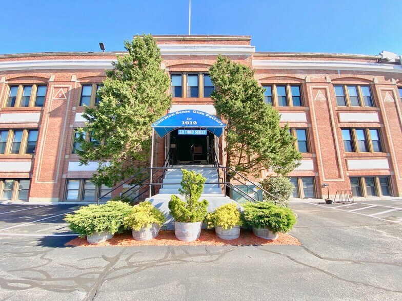 Primary Photo Of 221 3rd St, Newport Office For Lease