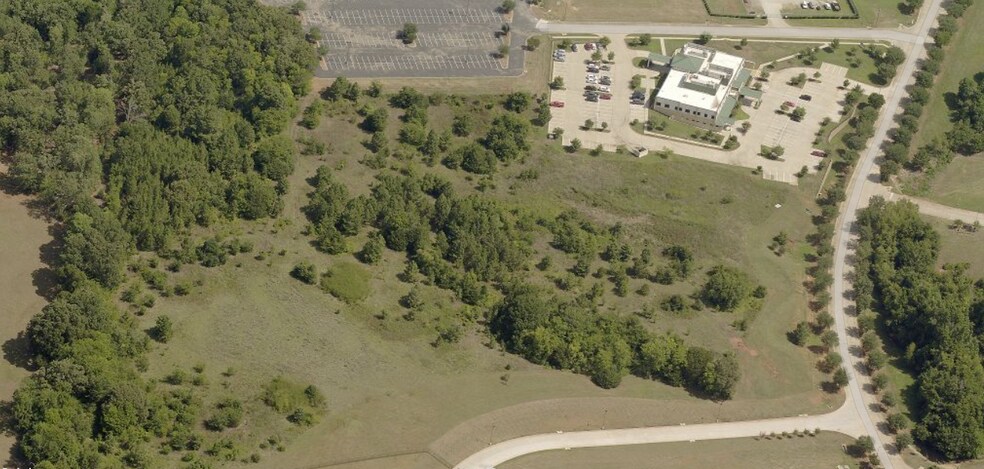 More Photos Of 0000 Willow Creek Pky, Palestine Land For Sale