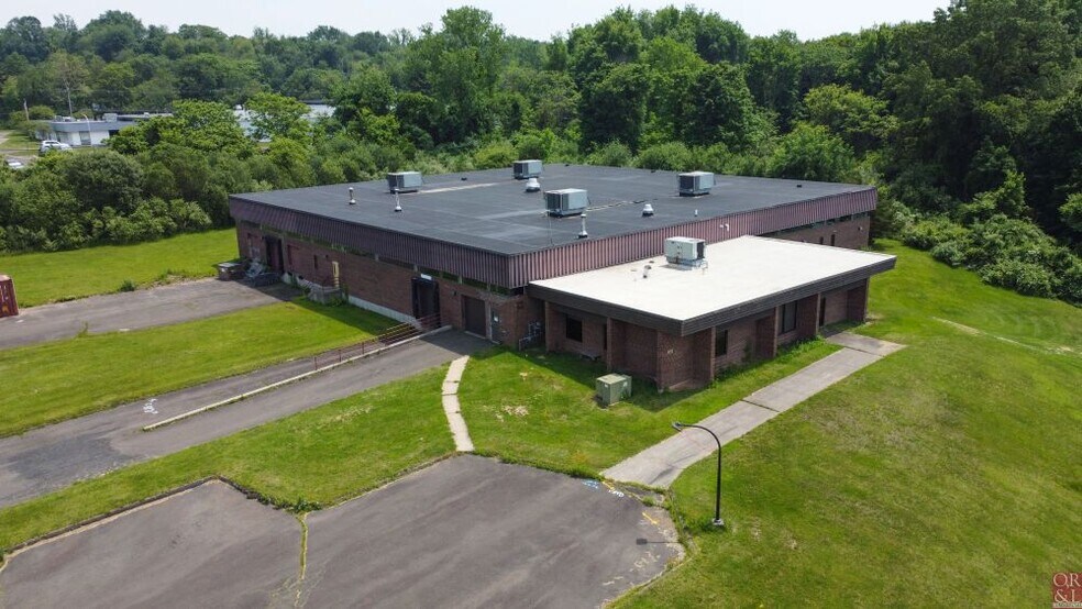 Primary Photo Of 856 N Main Street Ext, Wallingford Manufacturing For Sale