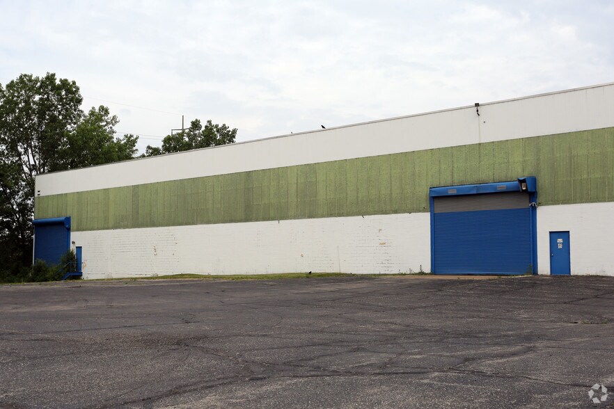 More Photos Of 26800 Richmond Rd, Bedford Heights Manufacturing For Lease