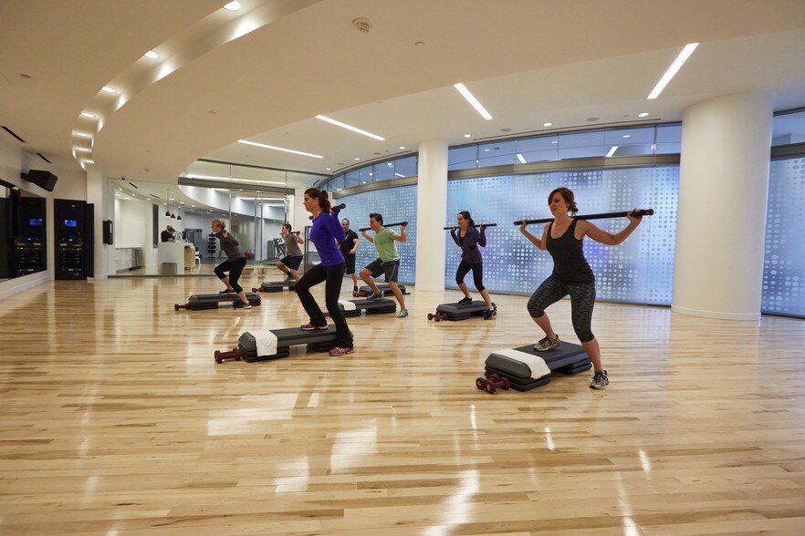 More Photos Of 225 S 6th St, Minneapolis Office For Lease