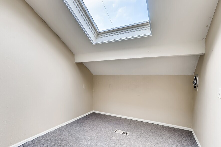 More Photos Of 3985 Wonderland Hill Ave, Boulder Office For Sale