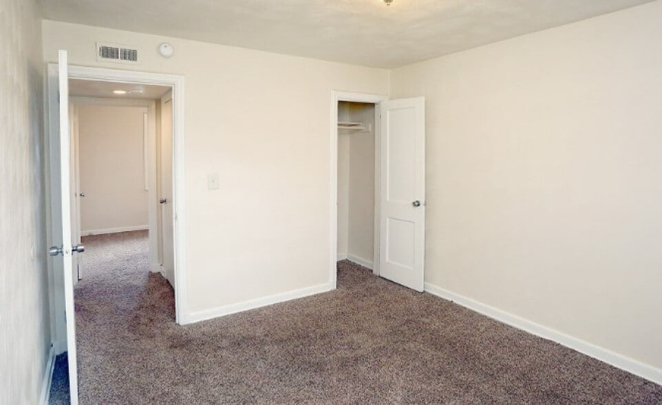 More Photos Of 3817 George Washington Hwy, Portsmouth Apartments For Sale