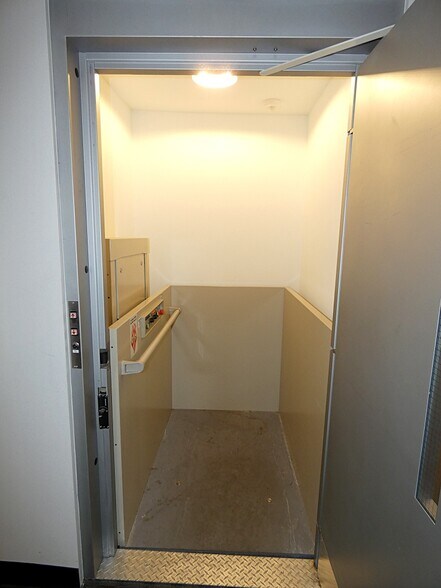 More Photos Of 2495 Elmwood Ave, Buffalo Office For Sale