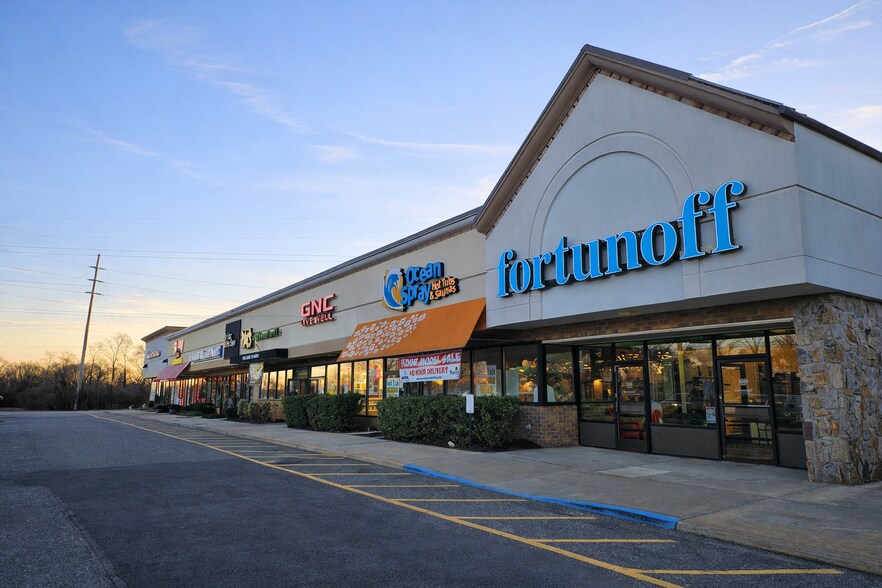 More Photos Of 610 Broadhollow Rd, Melville Unknown For Lease