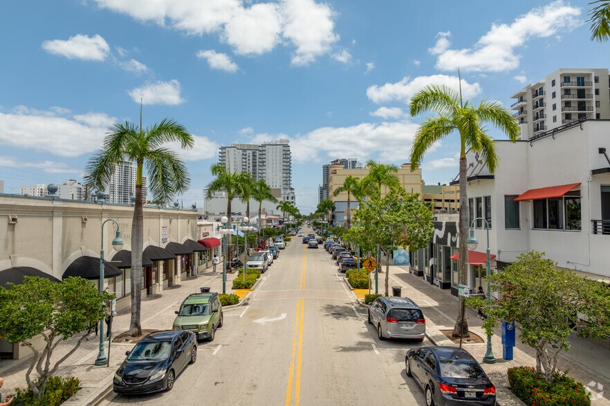 More Photos Of 2020 Harrison St, Hollywood Storefront For Sale