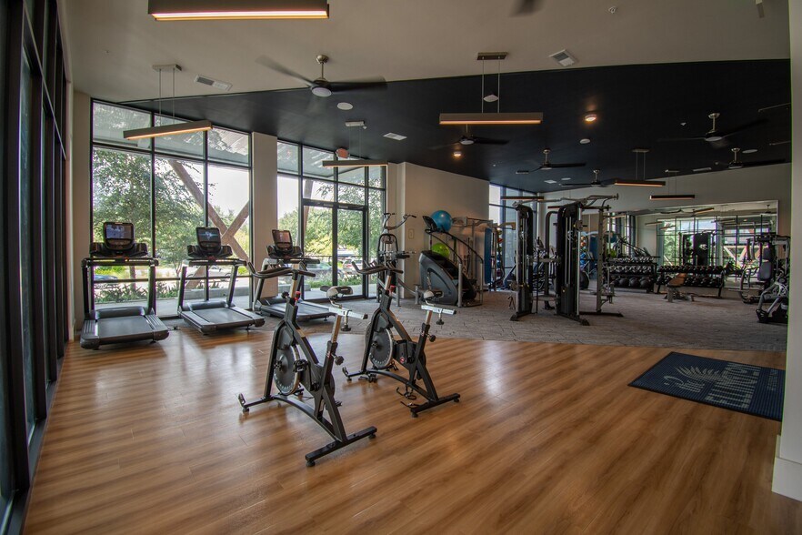 More Photos Of 234 E Mitchell Hammock Rd, Oviedo Apartments For Lease