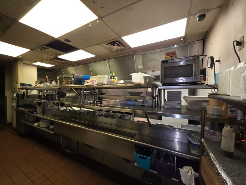 More Photos Of 9 Park Ln, Hilton Head Island Restaurant For Sale