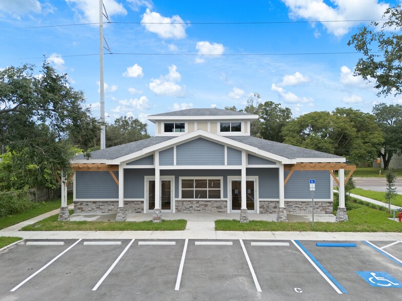 Primary Photo Of 3916 N Dartmouth Ave, Tampa Medical For Sale