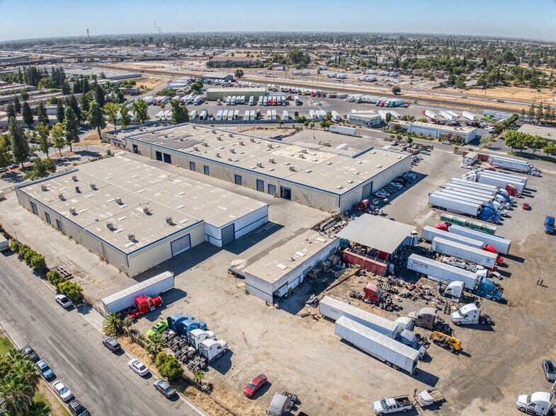 More Photos Of 5333 N Cornelia Ave, Fresno Warehouse For Sale