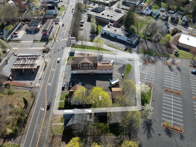 More Photos Of 584 W Main St, Meriden Storefront Retail Residential For Sale