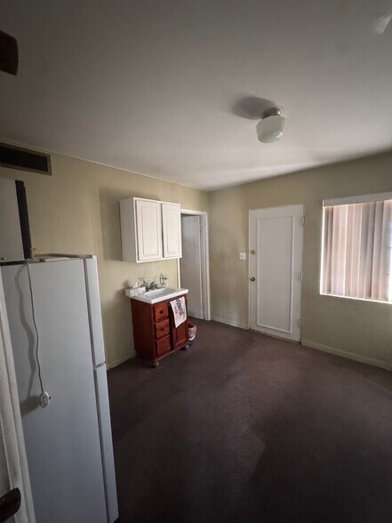 More Photos Of 1812 Santa Paula Dr, Las Vegas Medical For Sale