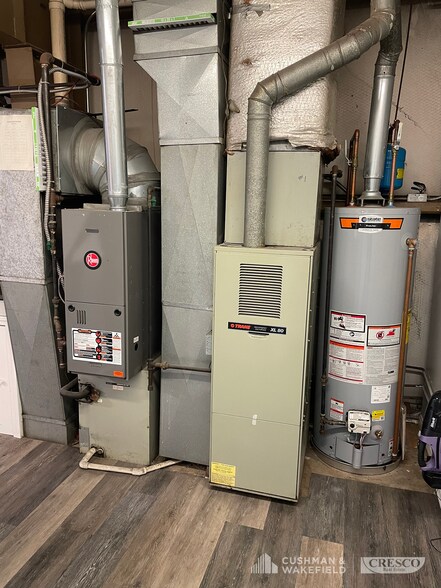 More Photos Of 9940 York Alpha Dr, North Royalton Manufacturing For Lease