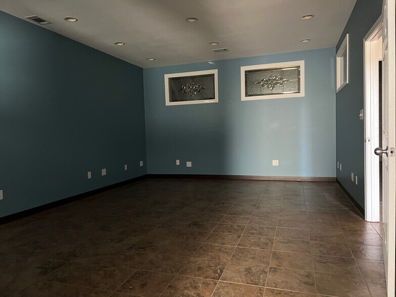 More Photos Of 1071 Jamestown Blvd, Watkinsville Manufacturing For Lease