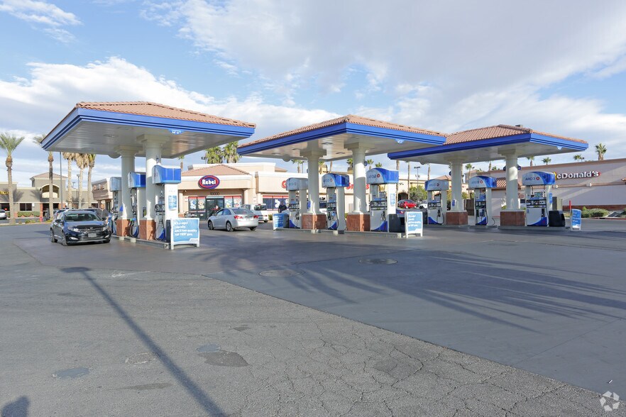 More Photos Of 10000 S Eastern Ave, Henderson Service Station For Lease