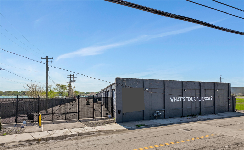 Primary Photo Of 4473 W Jefferson Ave, Detroit Warehouse For Lease