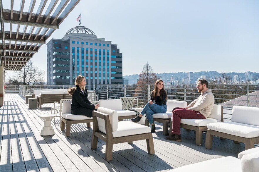 More Photos Of 830 NE Holladay St, Portland Coworking Space