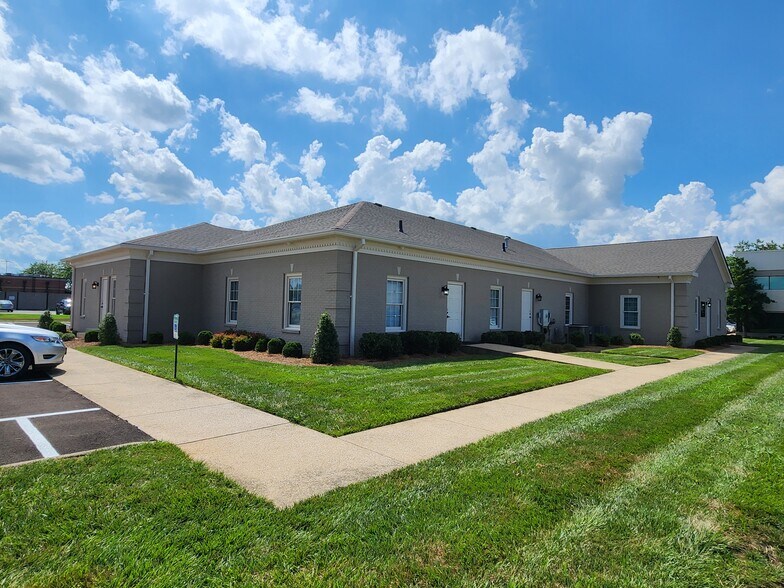 More Photos Of 1280 Fairway St, Bowling Green Office For Lease