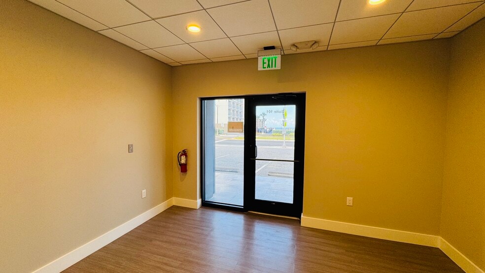 More Photos Of 730 S Atlantic Ave, Ormond Beach Office For Lease