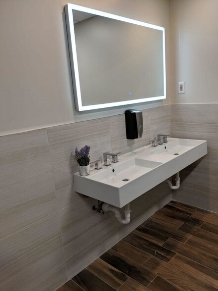 More Photos Of 65 Ramapo Valley Rd, Mahwah Office For Lease