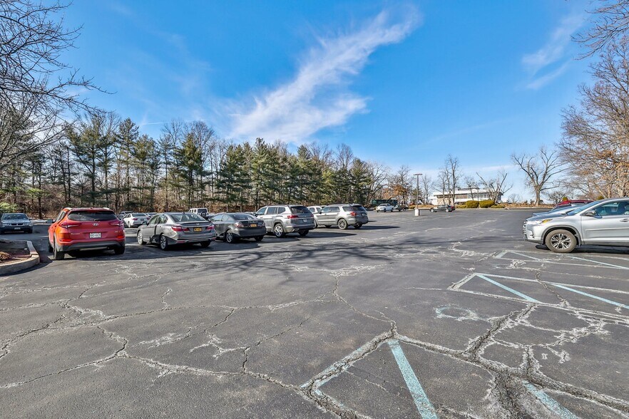 More Photos Of 100 Dutch Hill Rd, Orangeburg Office For Sale