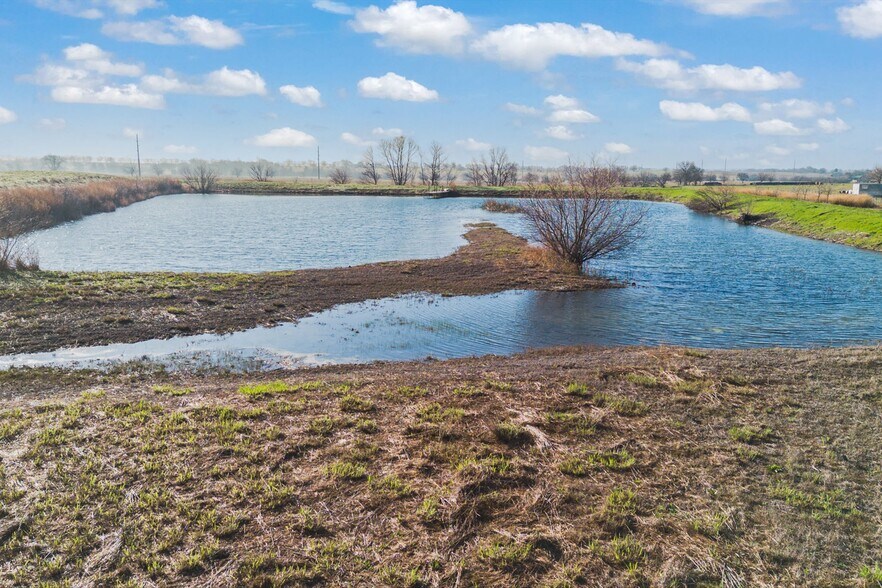 More Photos Of 2848 TX-81, Itasca Land For Sale