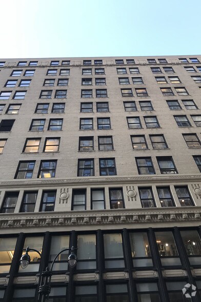 More Photos Of 10 W 33rd St, New York Office For Lease