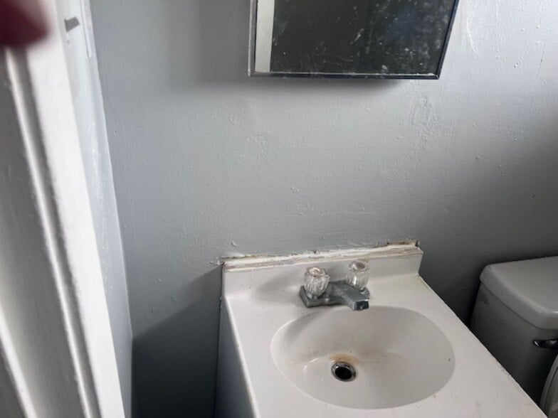 More Photos Of 494 Walker Ave, Memphis Apartments For Sale