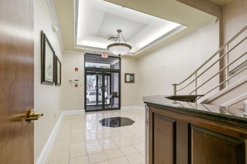 More Photos Of 4176 Canal St, New Orleans Office For Sale