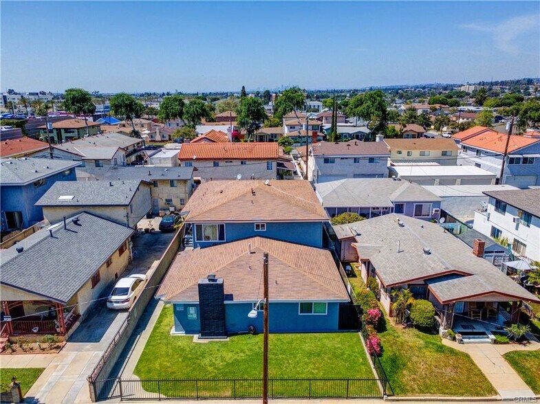 More Photos Of 133 N 2nd St, Montebello Apartments For Sale