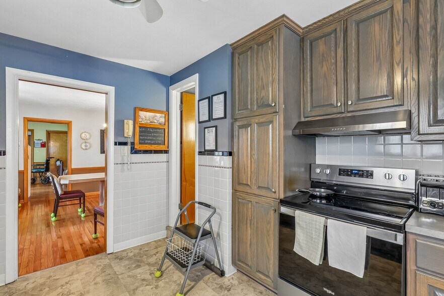 More Photos Of 836 Jacoby Rd, Copley Healthcare For Sale
