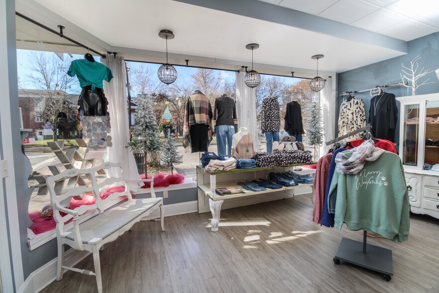 More Photos Of , Marietta General Retail For Sale