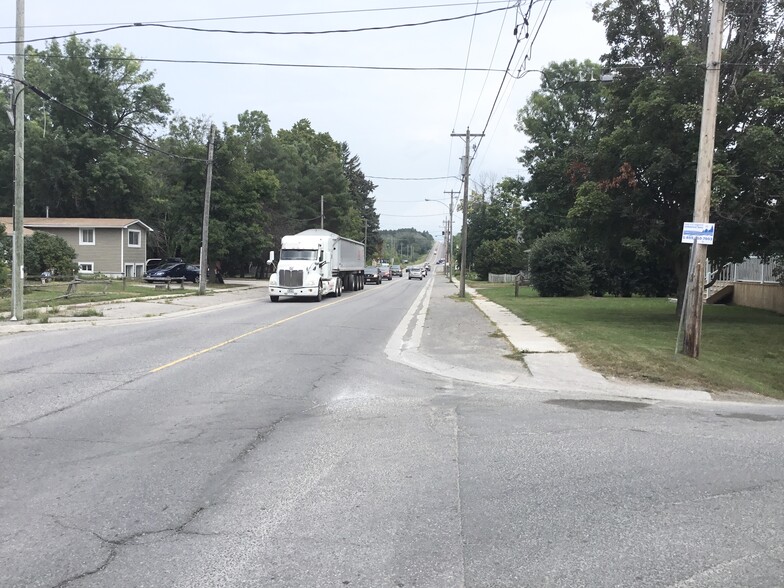 More Photos Of 73 King St E, Kawartha Lakes Auto Repair For Sale