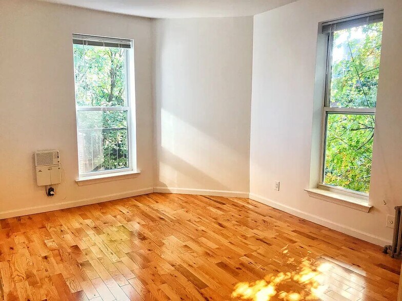 More Photos Of 293 Grand Ave, Brooklyn Apartments For Sale
