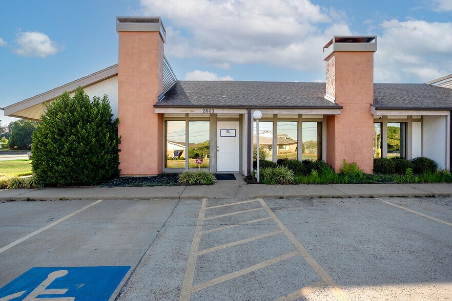 More Photos Of 2603 Browns Ln, Jonesboro Medical For Sale