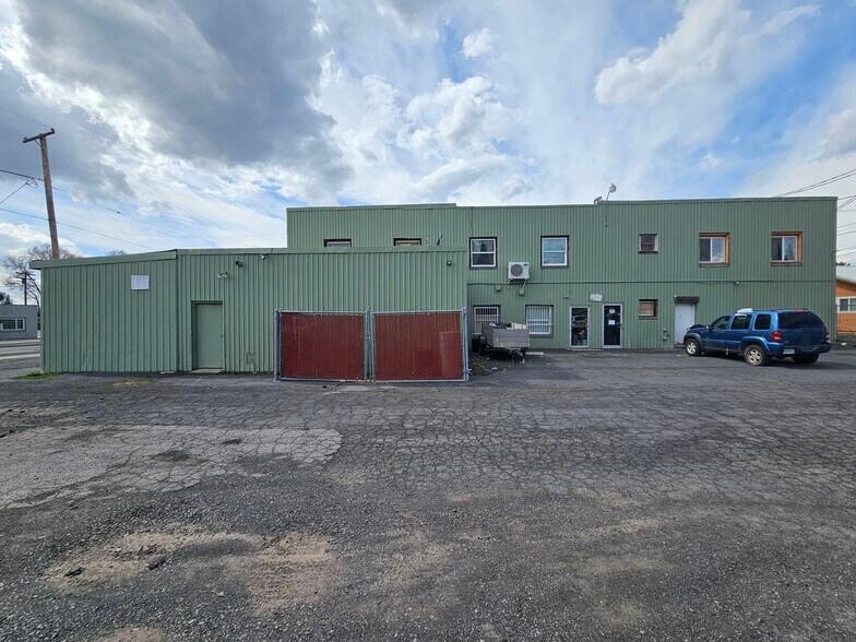 More Photos Of 917 E Main St, Klamath Falls Flex For Sale