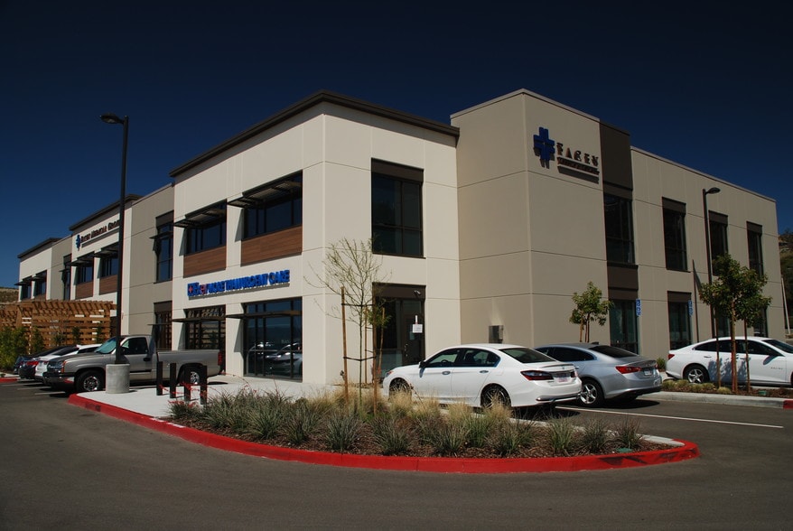 More Photos Of 14550 W Soledad Canyon Rd, Santa Clarita Storefront Retail Office For Lease