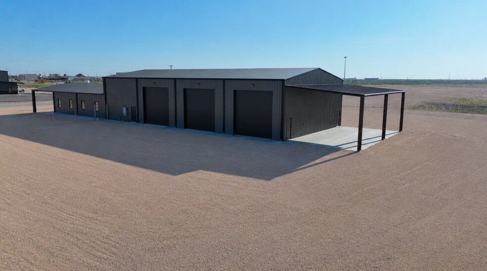 More Photos Of 4020 County 48 Rd, Midland Warehouse For Lease