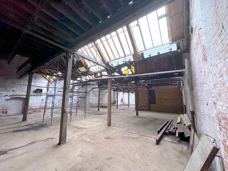 More Photos Of 1930 E Huntingdon St, Philadelphia Warehouse For Lease