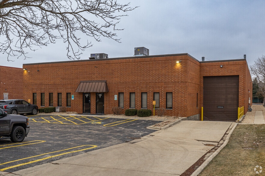 Primary Photo Of 226 S Westgate Dr, Carol Stream Warehouse For Sale