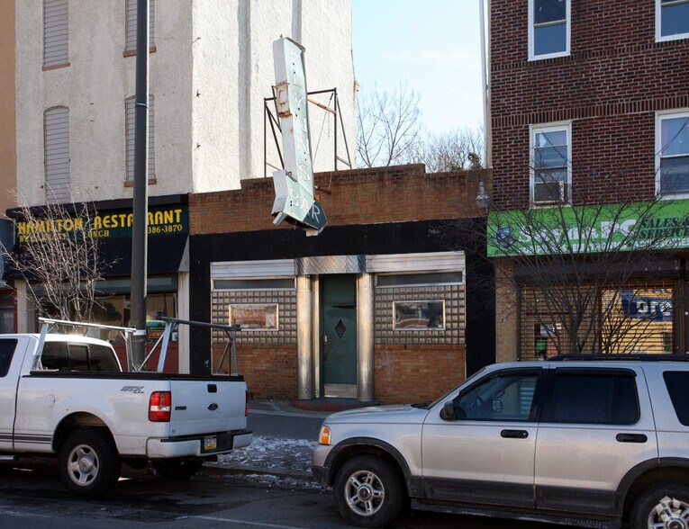 More Photos Of 4010 Market St, Philadelphia General Retail For Sale