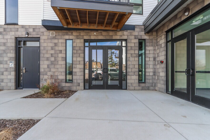 More Photos Of 209 Division St, Stevens Point Apartments For Lease