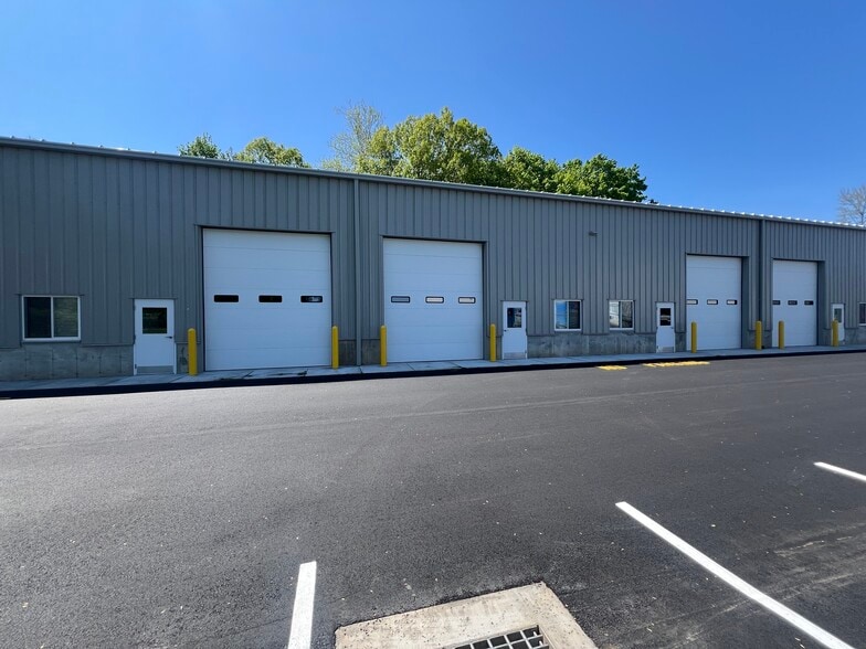 More Photos Of 1300 East St S, Suffield Industrial For Lease