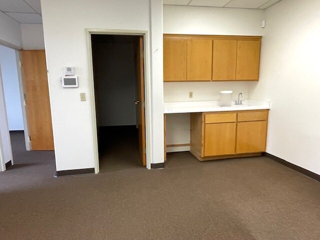 More Photos Of 1450 W 6th St, Corona Unknown For Lease