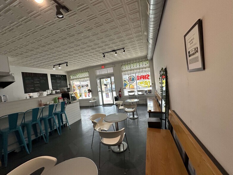 More Photos Of 1317 Washington St, Clarkesville General Retail For Sale