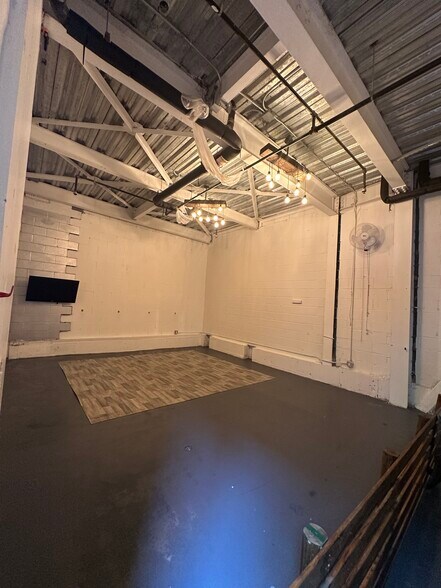 More Photos Of 180 W 9th St, Brooklyn Apartments For Lease