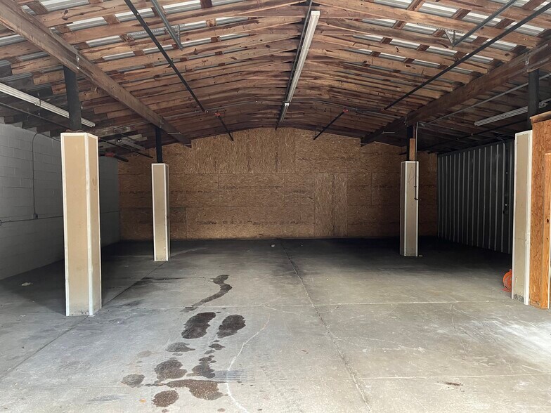 More Photos Of 130 Arlington Rd S, Jacksonville Flex For Lease