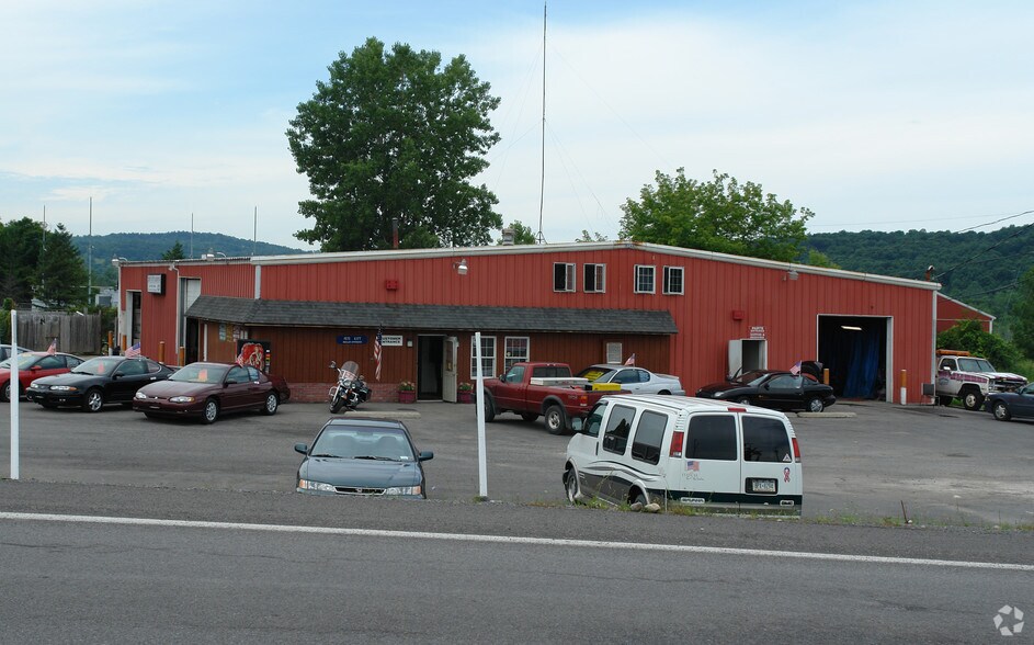 Primary Photo Of 101 Bennett Rd, Camillus Auto Dealership For Sale