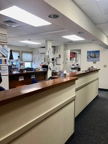 More Photos Of 520 Saybrook Rd, Middletown Medical For Lease